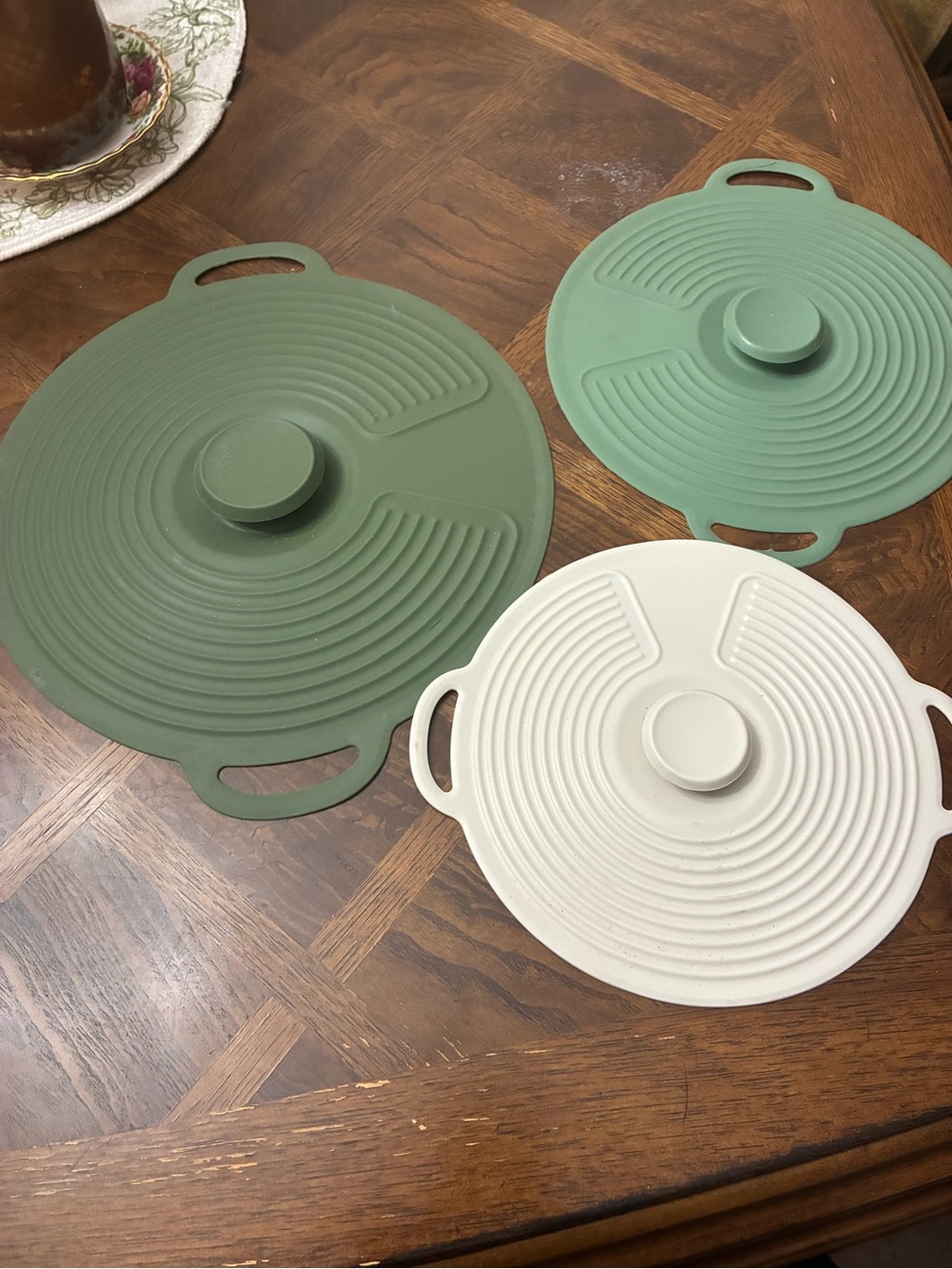 Silicone Pot Lid Covers - Green & Cream Set